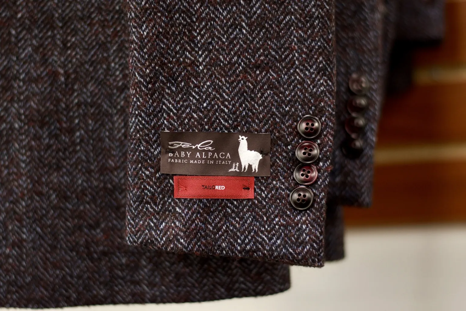 Alpaca-blend tailoring fabric and button detail
